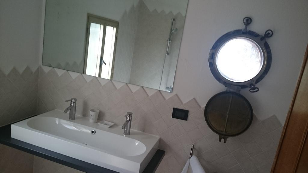 Villa Venino مونيلّي المظهر الخارجي الصورة