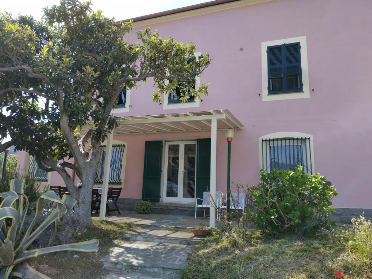 Villa Venino مونيلّي المظهر الخارجي الصورة